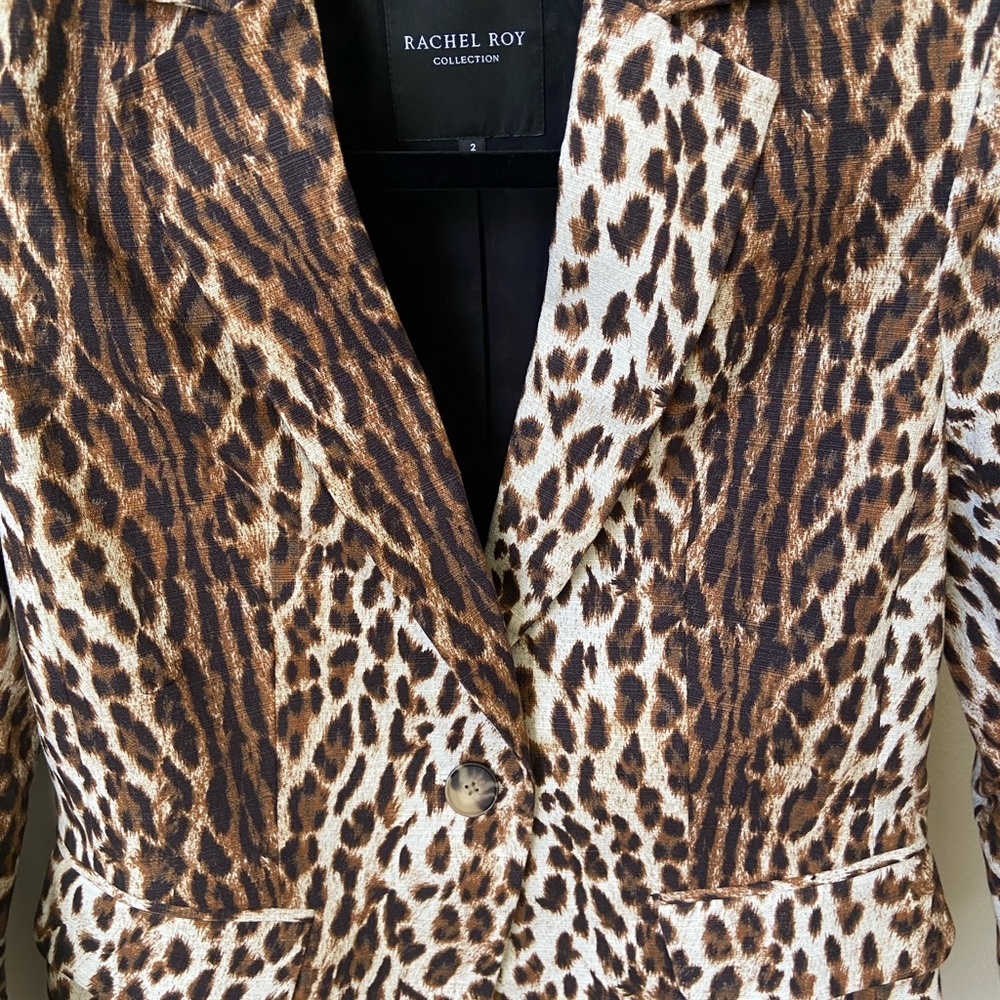 Blazer - Picture 2 of 3